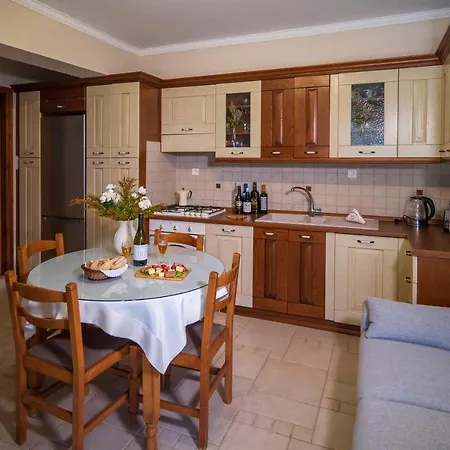 Vothinoi Luxury Holiday home *