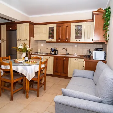 Vothinoi Luxury Holiday home *